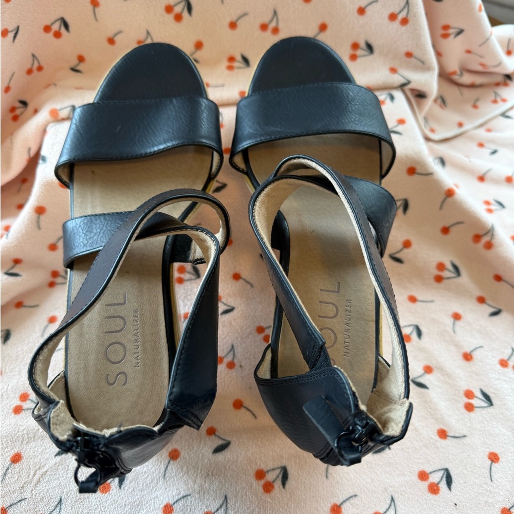 SOUL Naturalizer Black & Gold Platform Wedge Sandals - Picture 3 of 5
